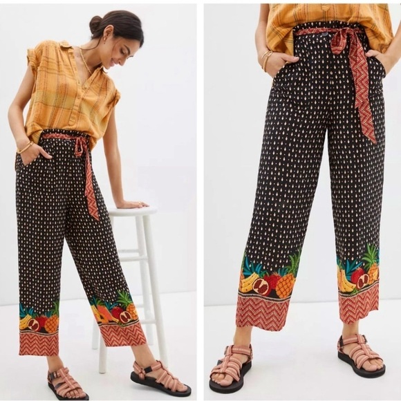 FARM Rio Pants - Farm Rio Tucker Paperbag Pants Fruits Belted Crop Size XS